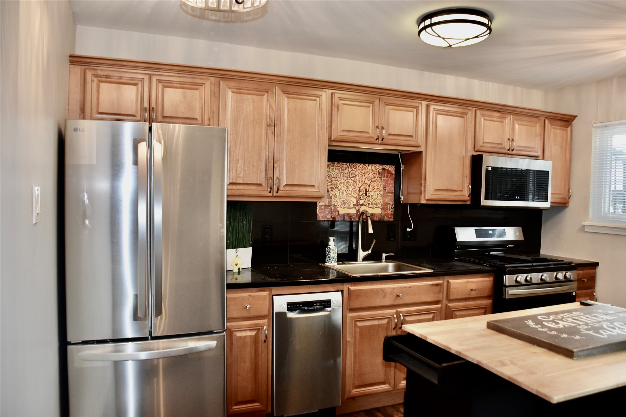 1529 Wirt Road 27 , Houston, TX, 77055 | 97967633 | Realty Texas LLC