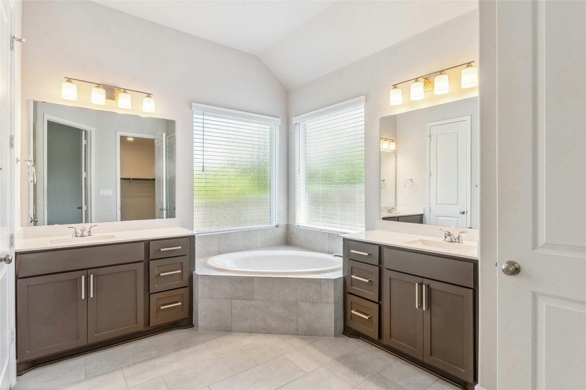 1117 Blue Oak Boulevard , San Marcos, TX, 78666 | 6442320 | Realty Texas LLC