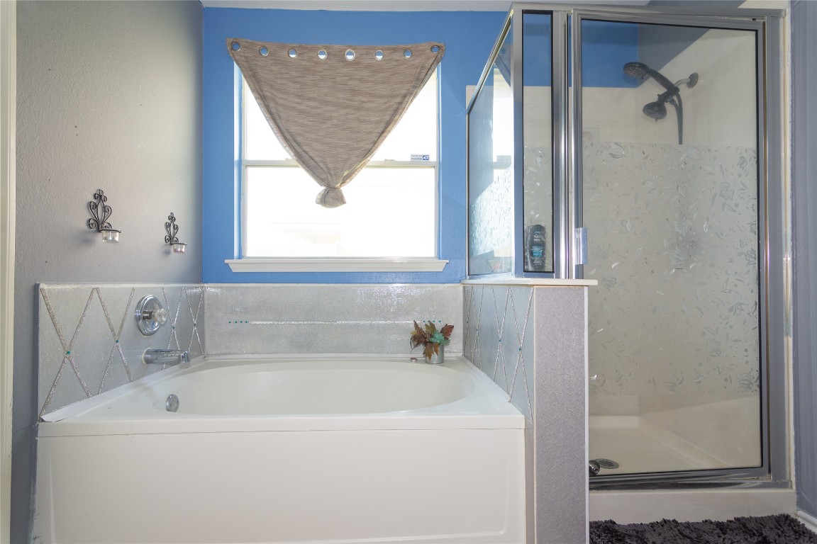 114 Mossy Rock Cove , Hutto, TX, 78634 | 6022273 | Realty Texas LLC