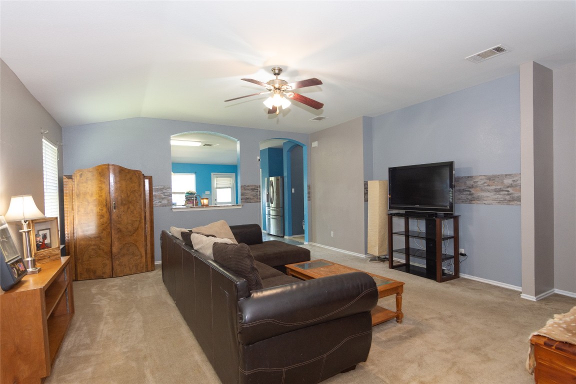 114 Mossy Rock Cove , Hutto, TX, 78634 | 6022273 | Realty Texas LLC