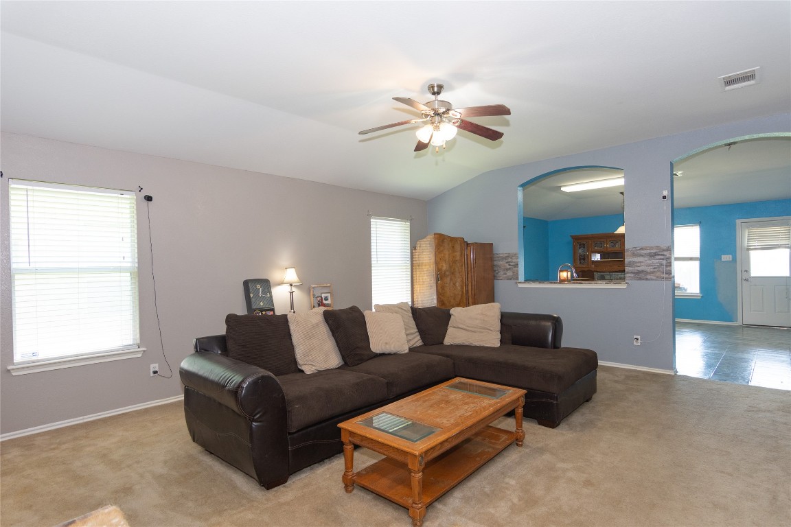 114 Mossy Rock Cove , Hutto, TX, 78634 | 6022273 | Realty Texas LLC