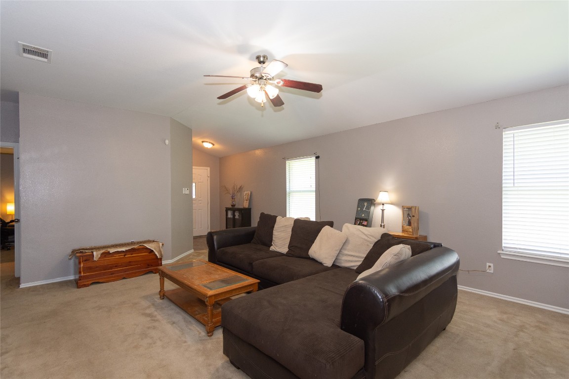 114 Mossy Rock Cove , Hutto, TX, 78634 | 6022273 | Realty Texas LLC