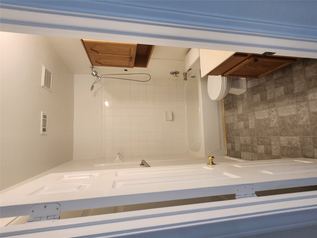 202 N Pauley Drive , Hutto, TX, 78634 | 7384439 | Realty Texas LLC