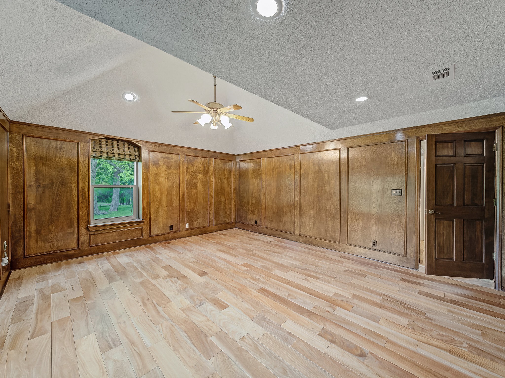 907 Red Oak Creek Drive , Ovilla, TX, 75154 | 20910129 | Realty Texas LLC