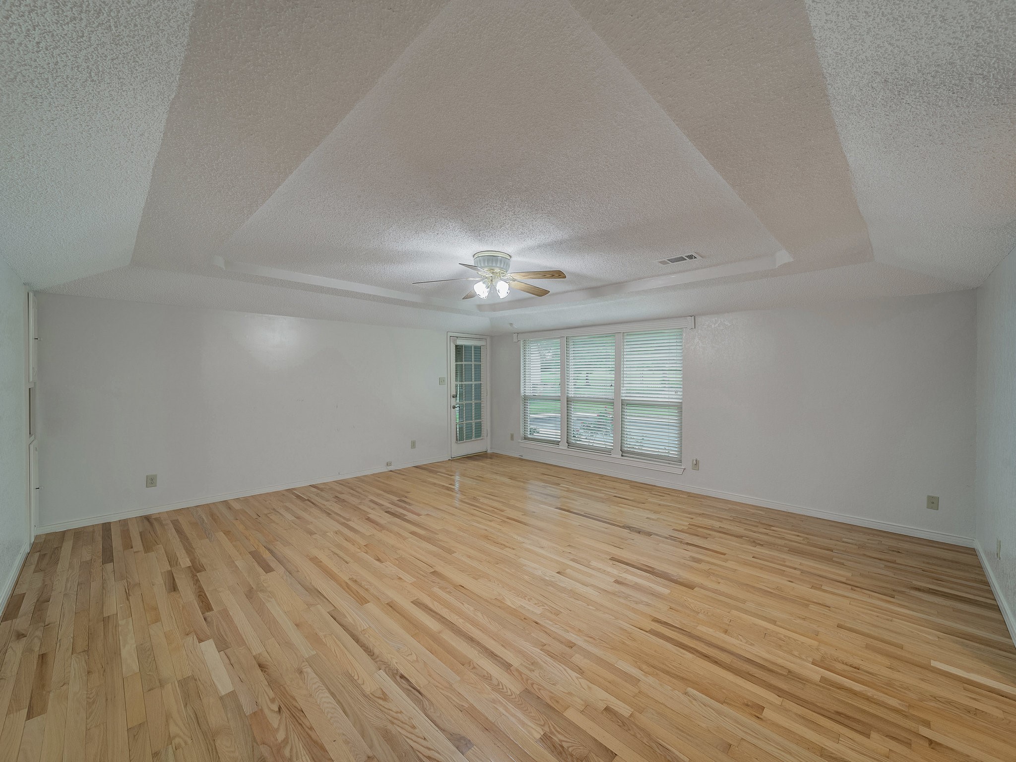 907 Red Oak Creek Drive , Ovilla, TX, 75154 | 20910129 | Realty Texas LLC