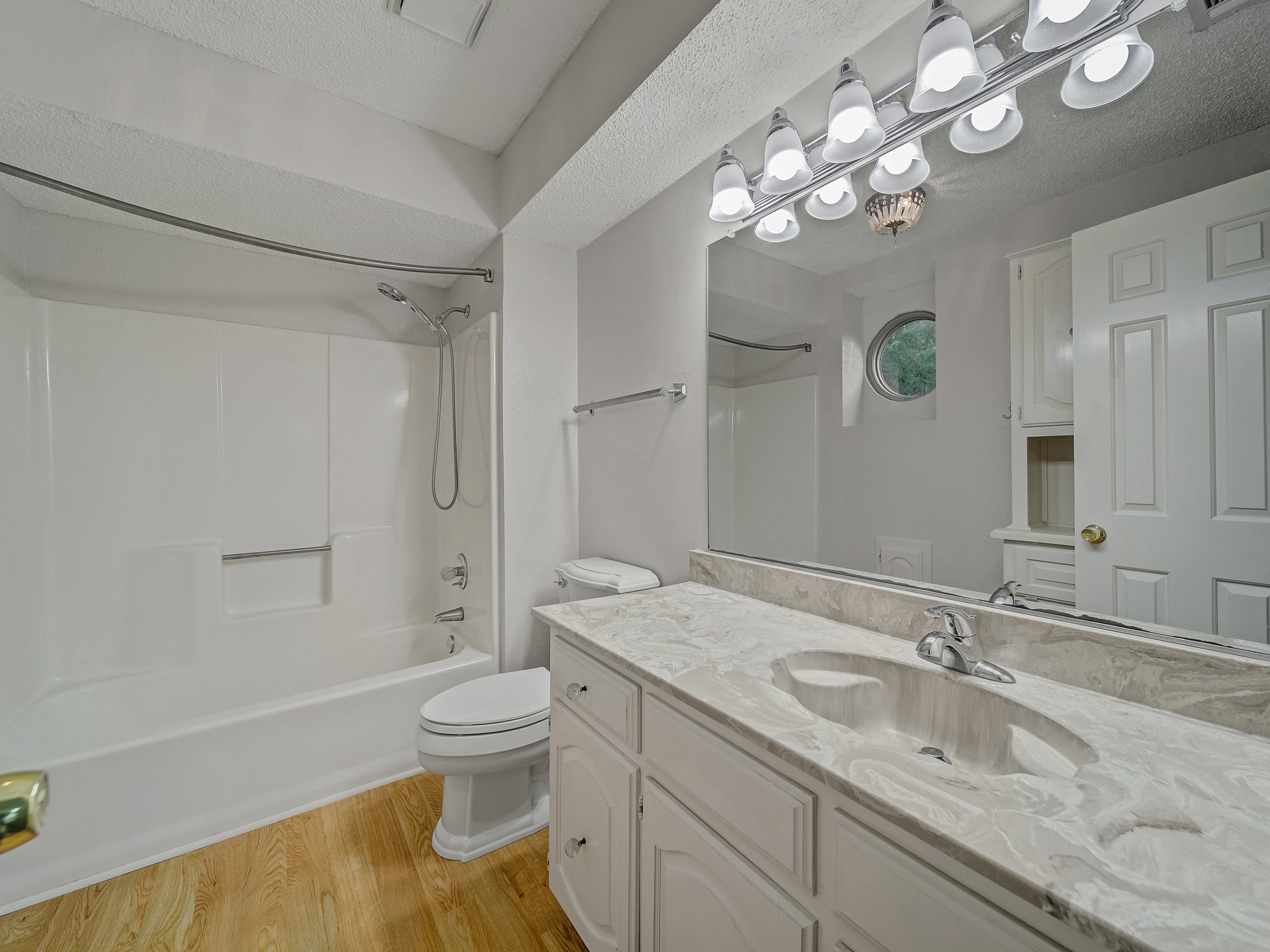 907 Red Oak Creek Drive , Ovilla, TX, 75154 | 20910129 | Realty Texas LLC