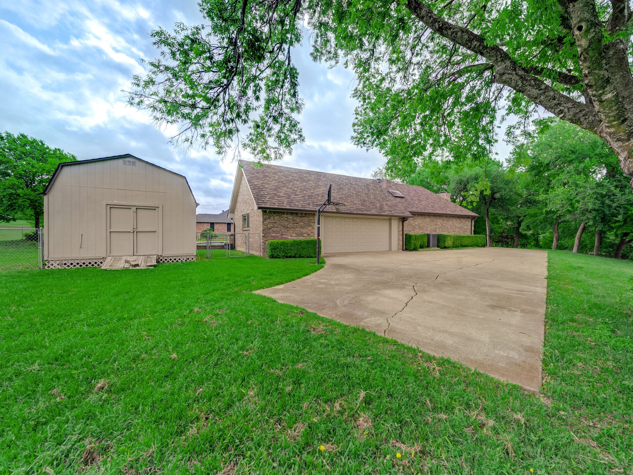 907 Red Oak Creek Drive , Ovilla, TX, 75154 | 20910129 | Realty Texas LLC