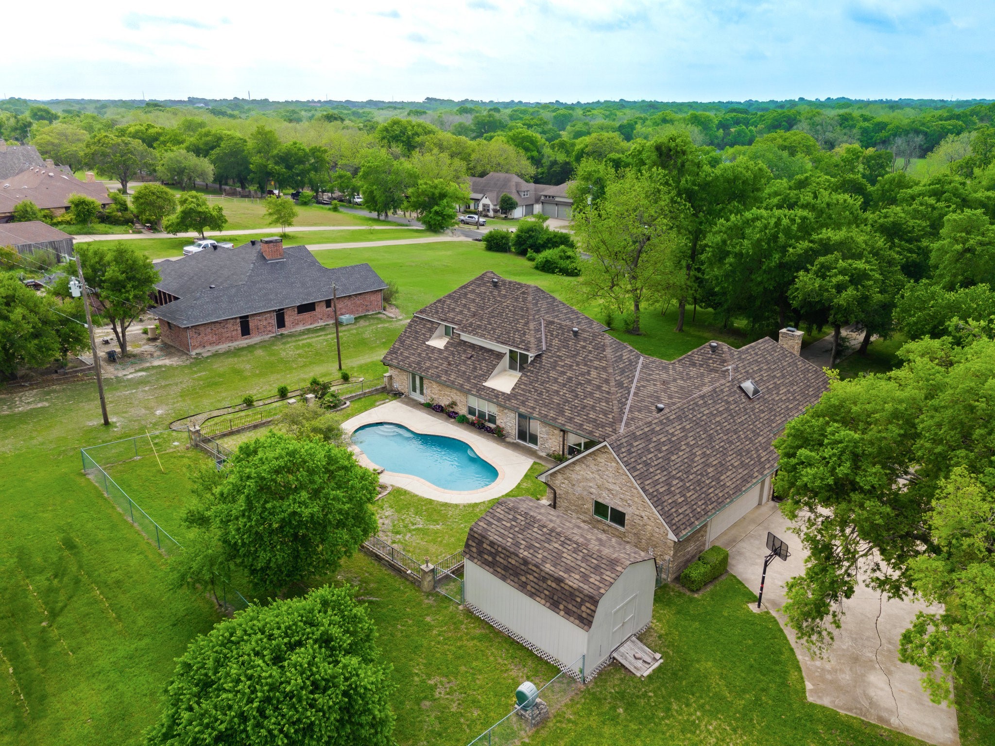 907 Red Oak Creek Drive , Ovilla, TX, 75154 | 20910129 | Realty Texas LLC