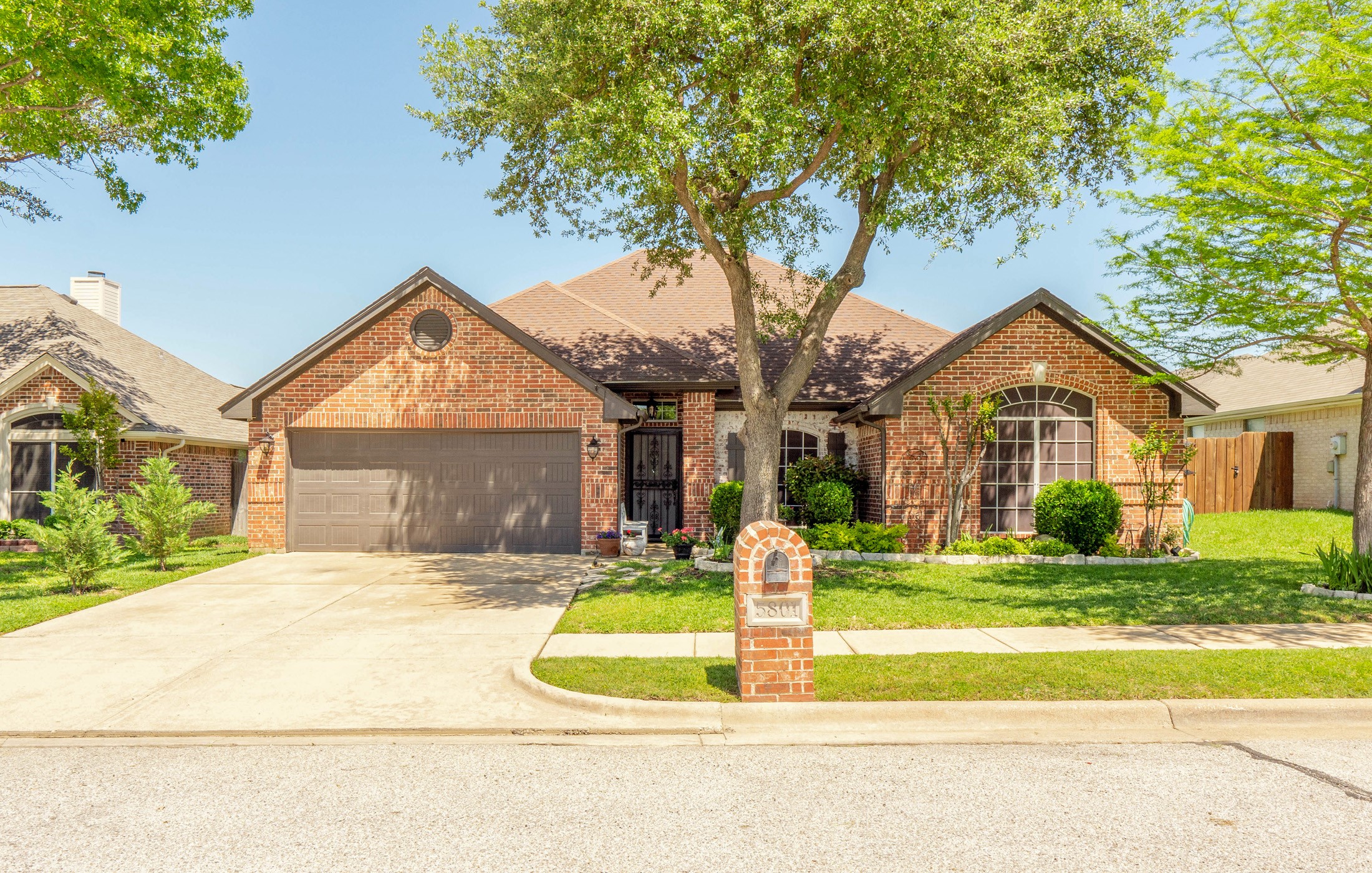 5801 Oak Hill Road , Watauga, TX, 76148 | 20910595 | Realty Texas LLC
