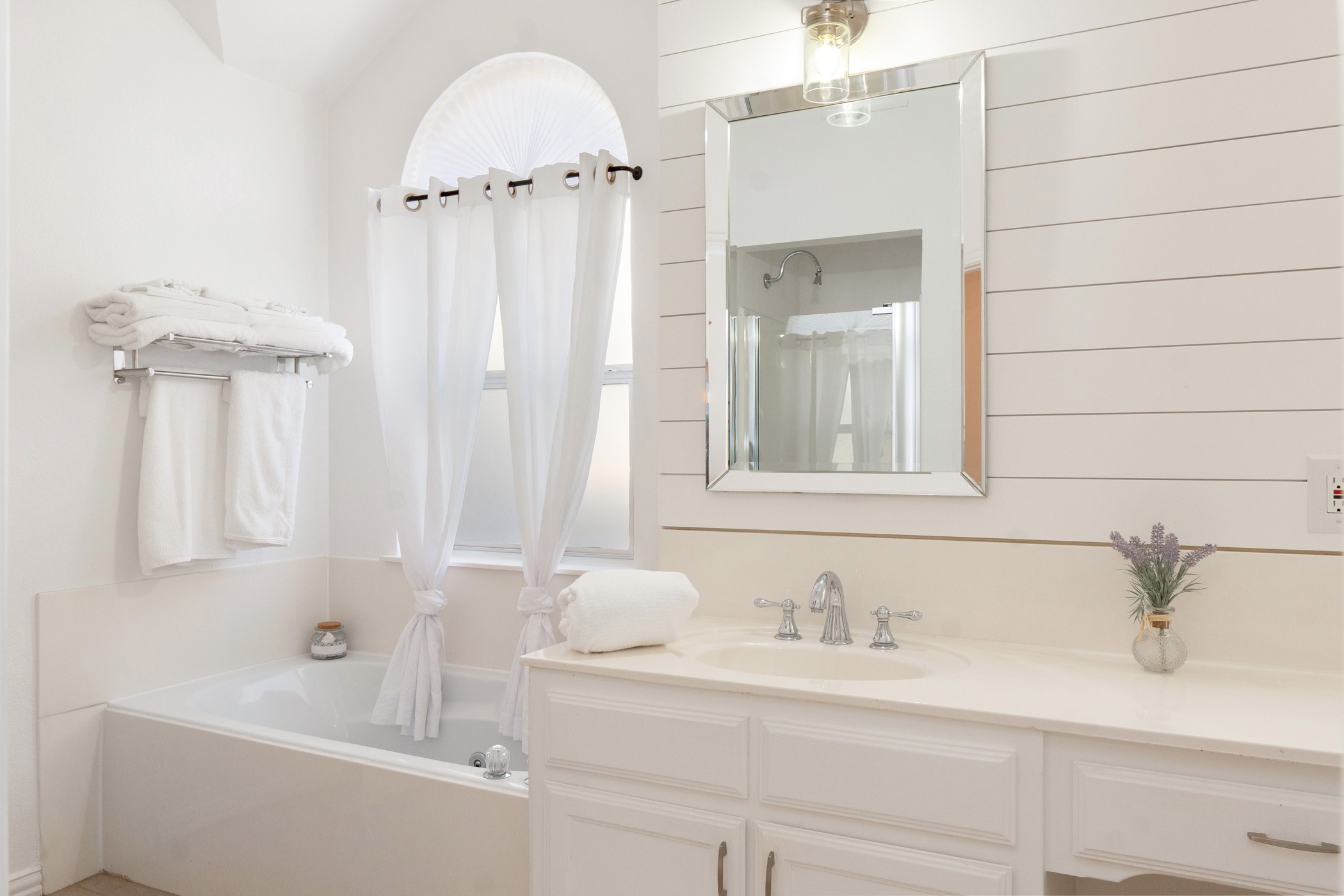 5801 Oak Hill Road , Watauga, TX, 76148 | 20910595 | Realty Texas LLC