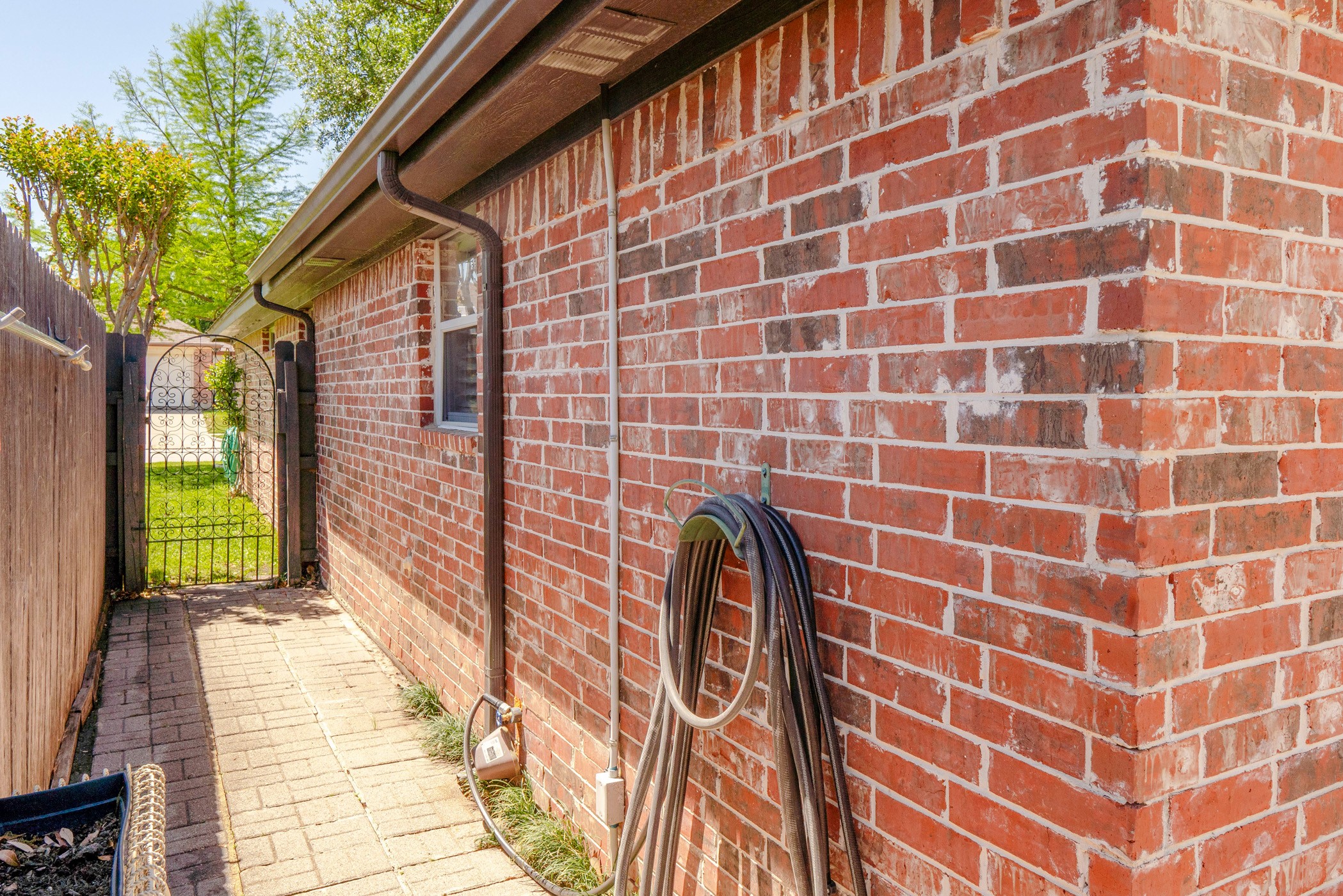 5801 Oak Hill Road , Watauga, TX, 76148 | 20910595 | Realty Texas LLC