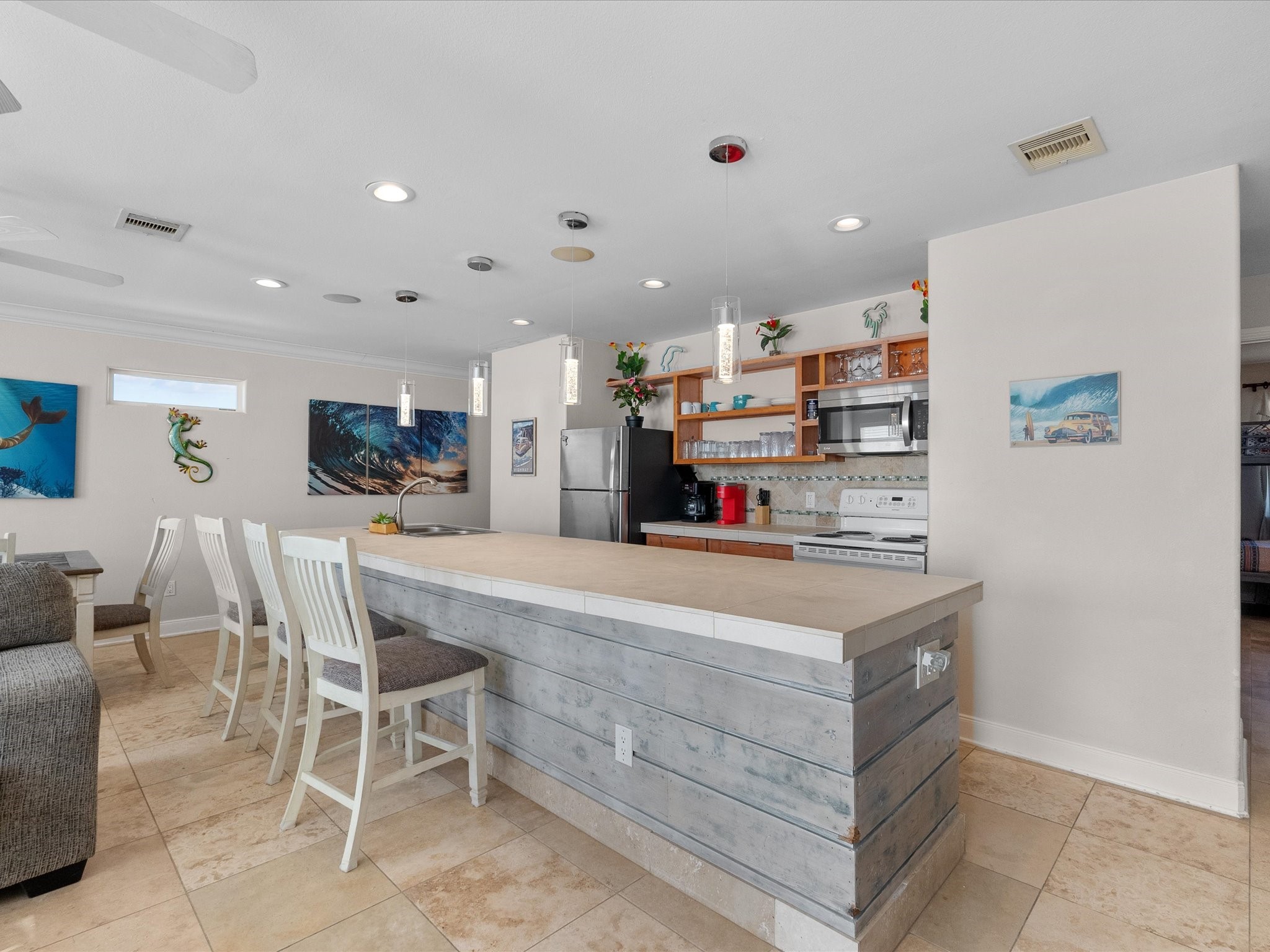 111 Beach Drive , Surfside Beach, TX, 77541 | 73600639 | Realty Texas LLC