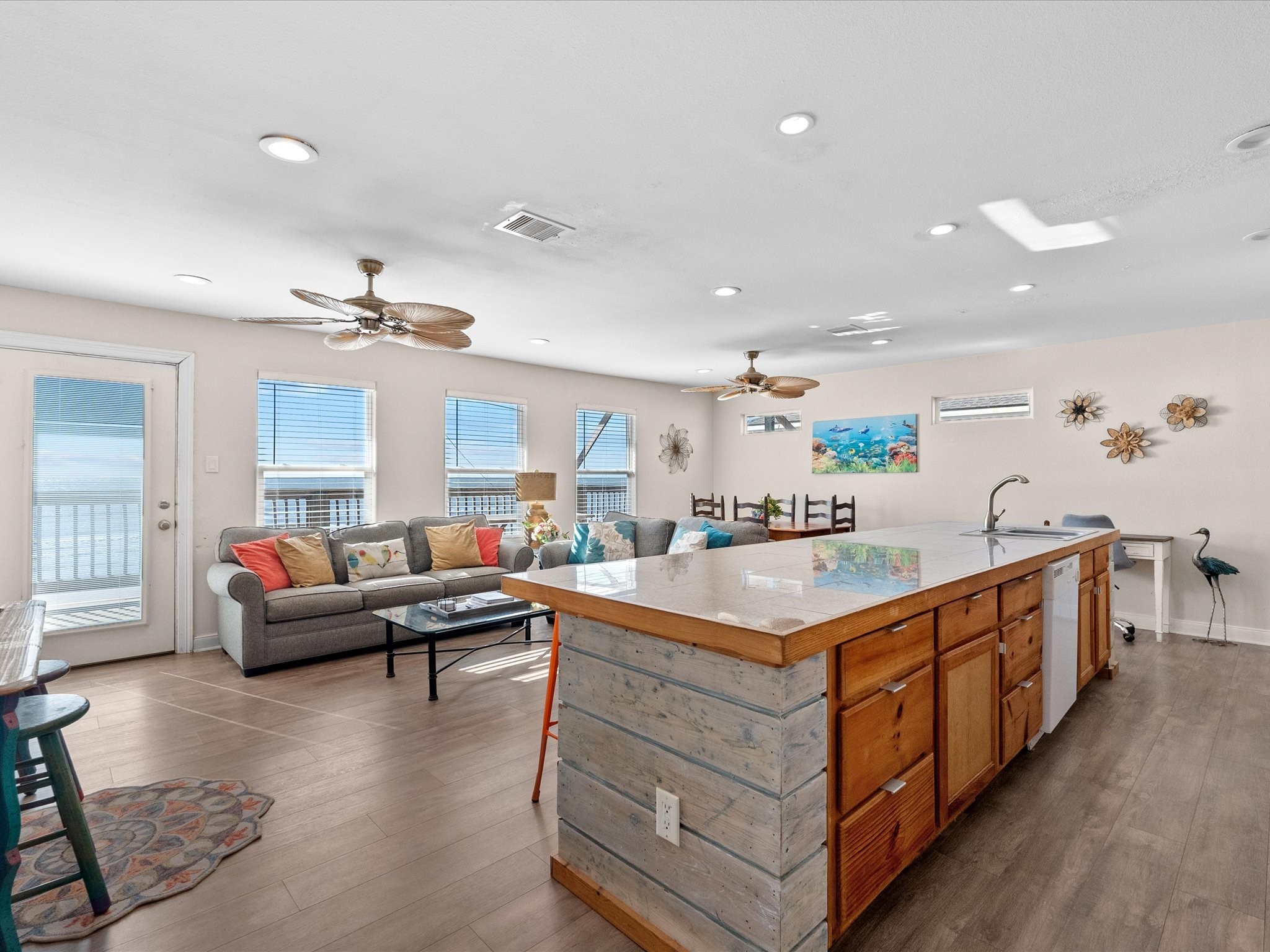 111 Beach Drive , Surfside Beach, TX, 77541 | 73600639 | Realty Texas LLC