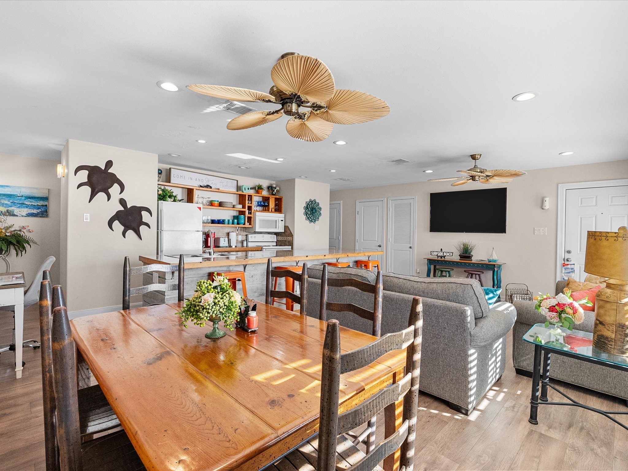 111 Beach Drive , Surfside Beach, TX, 77541 | 73600639 | Realty Texas LLC
