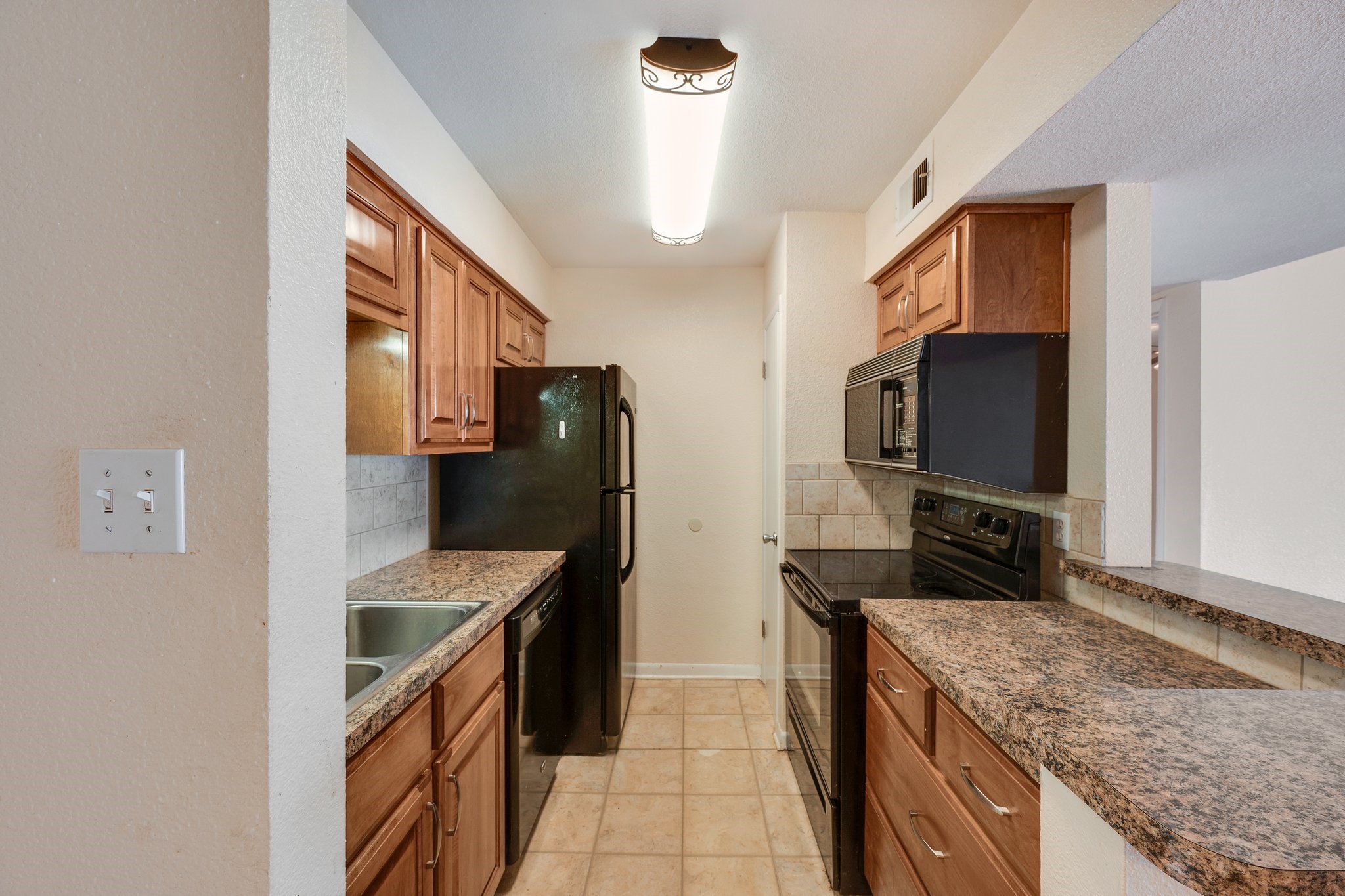 904 University Oaks Boulevard 92 , College Station, TX, 77840 | 58198057 | Realty Texas LLC