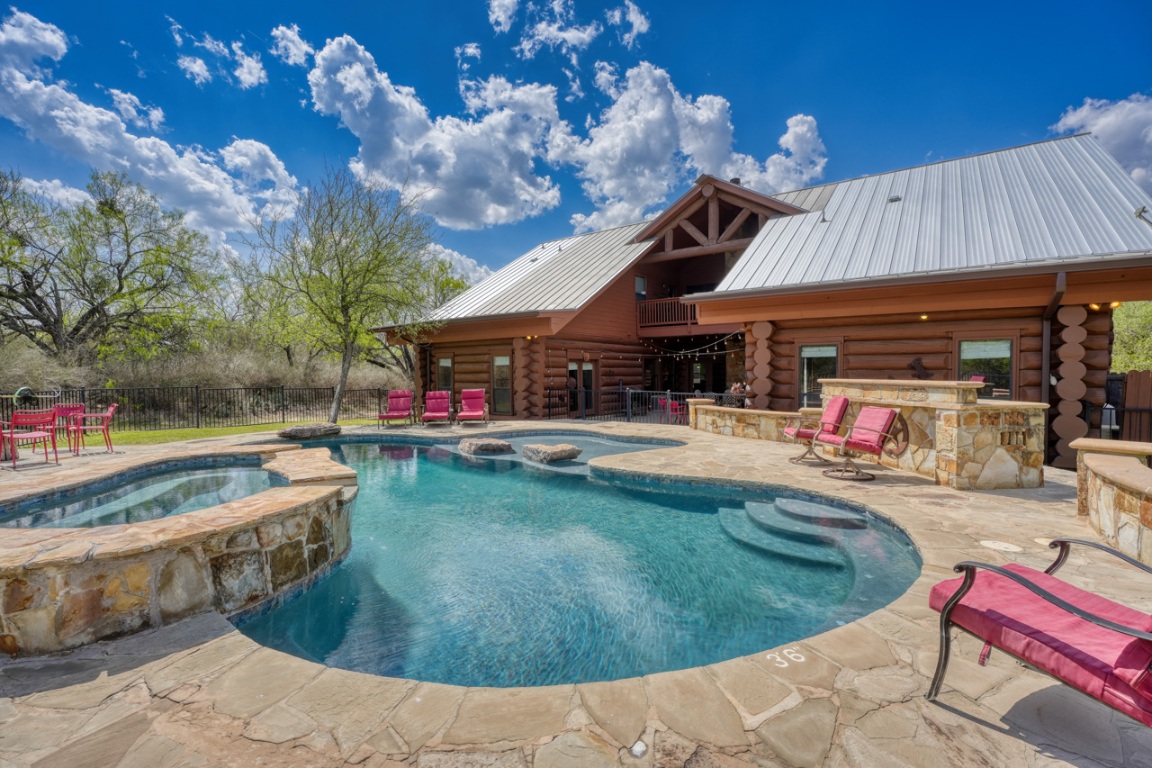 101 Log Country Cove , Burnet, TX, 78611 | 6072568 | Realty Texas LLC