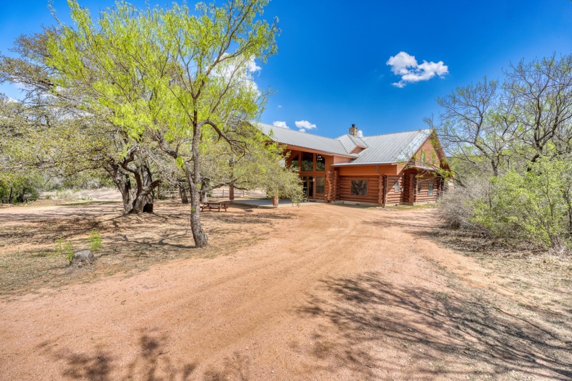 101 Log Country Cove , Burnet, TX, 78611 | 6072568 | Realty Texas LLC