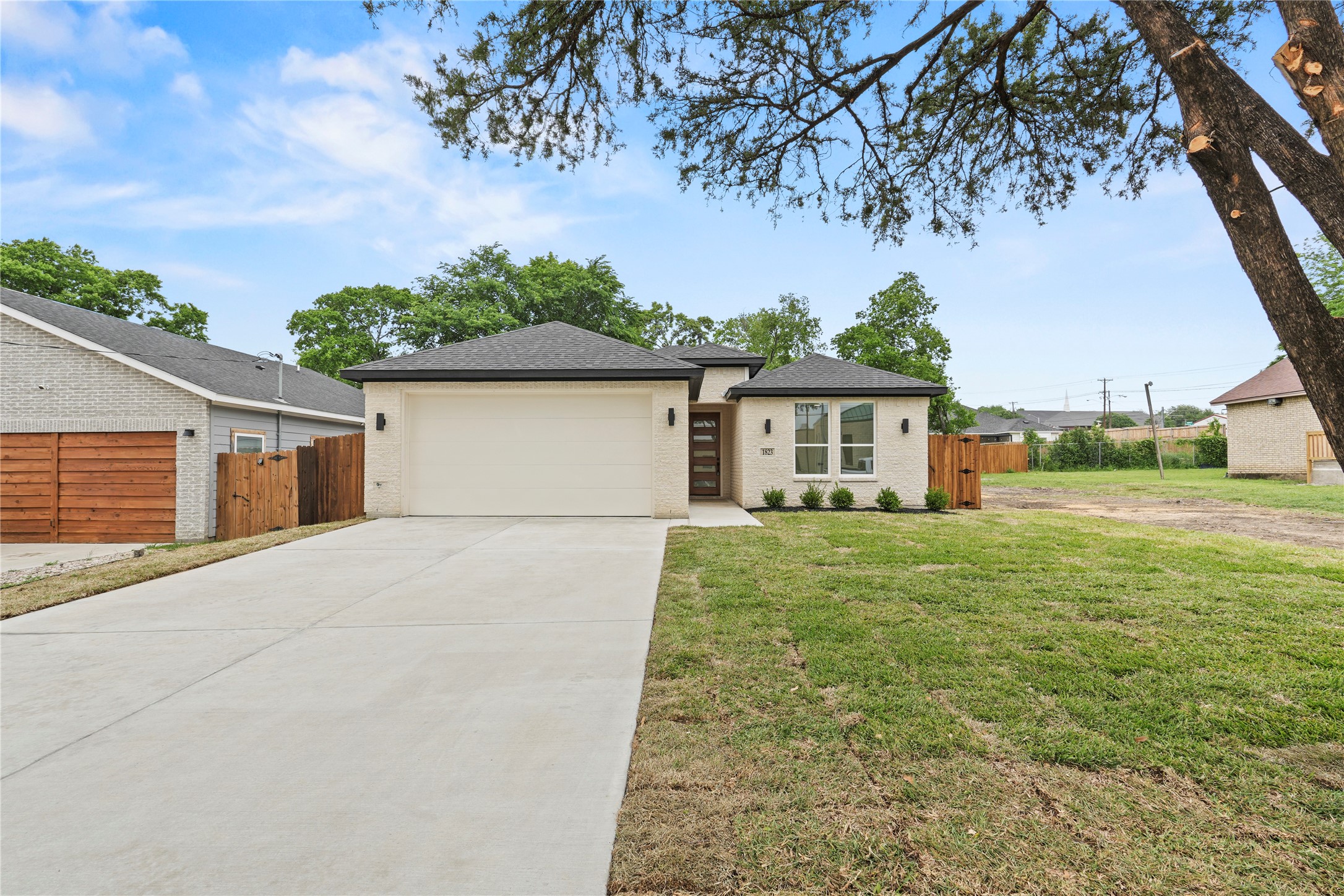 1823 Paducah Avenue , Dallas, TX, 75216 | 20911922 | Realty Texas LLC