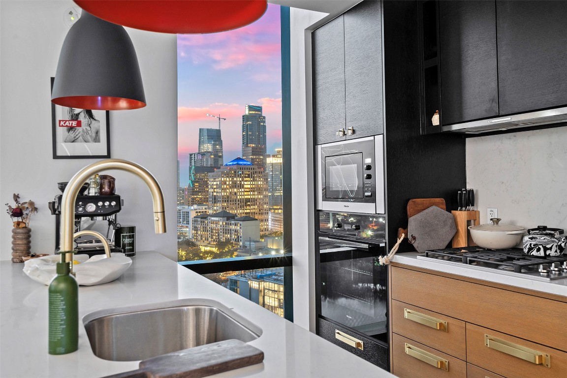 70 Rainey Street 1802 , Austin, TX, 78701 | 1066689 | Realty Texas LLC