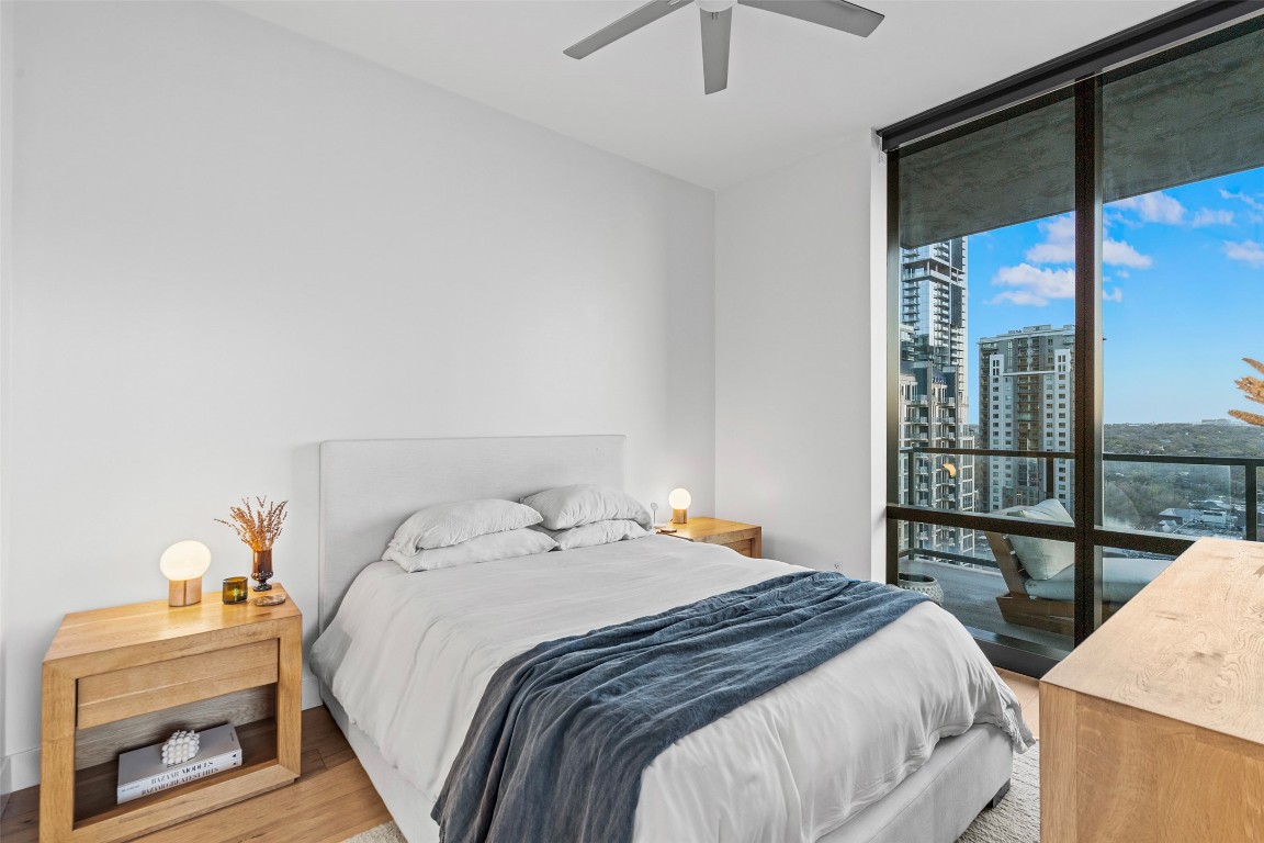 70 Rainey Street 1802 , Austin, TX, 78701 | 1066689 | Realty Texas LLC
