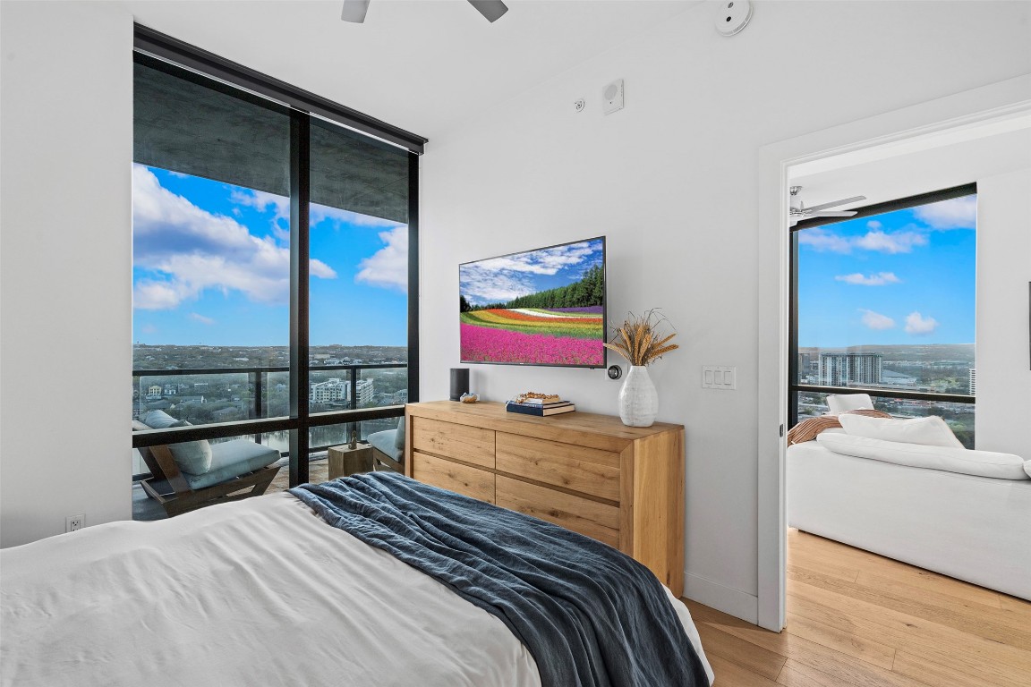 70 Rainey Street 1802 , Austin, TX, 78701 | 1066689 | Realty Texas LLC
