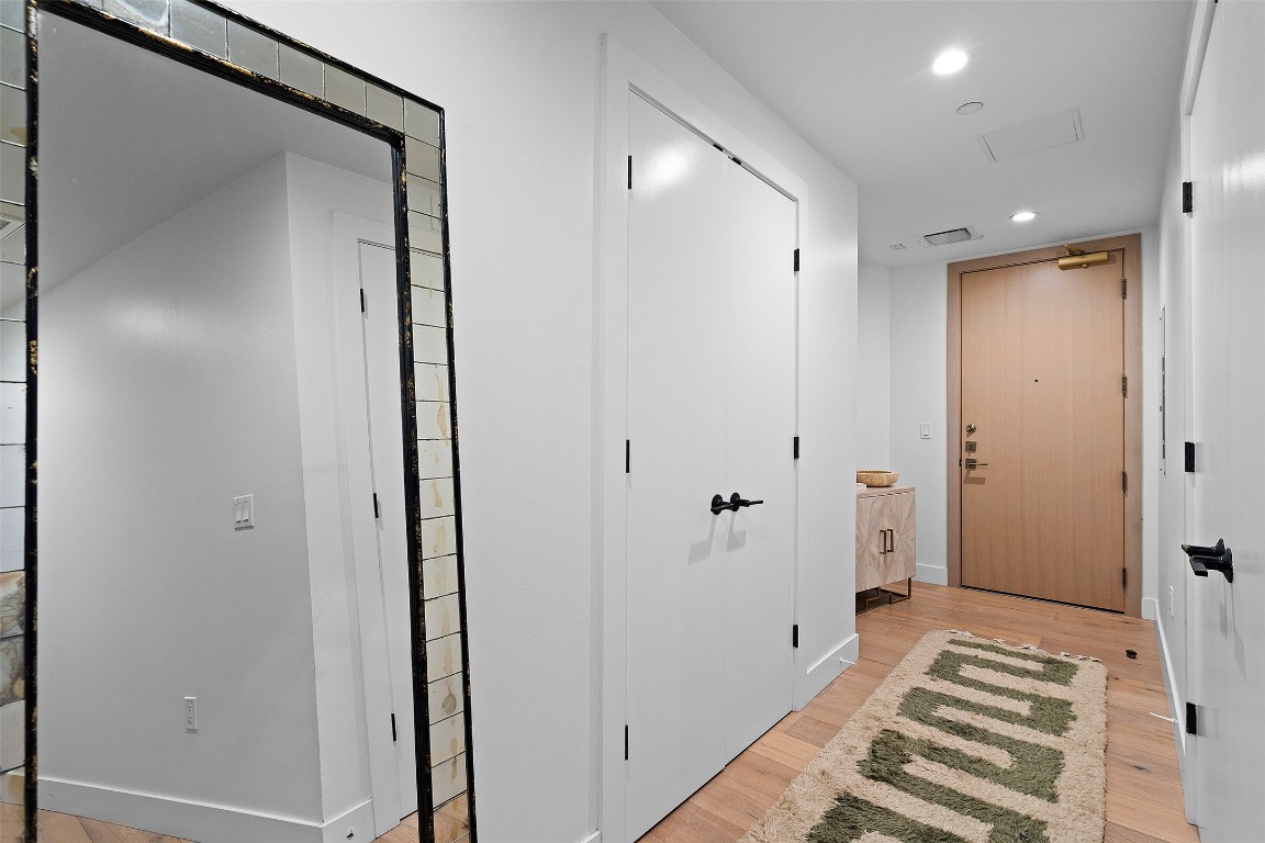 70 Rainey Street 1802 , Austin, TX, 78701 | 1066689 | Realty Texas LLC