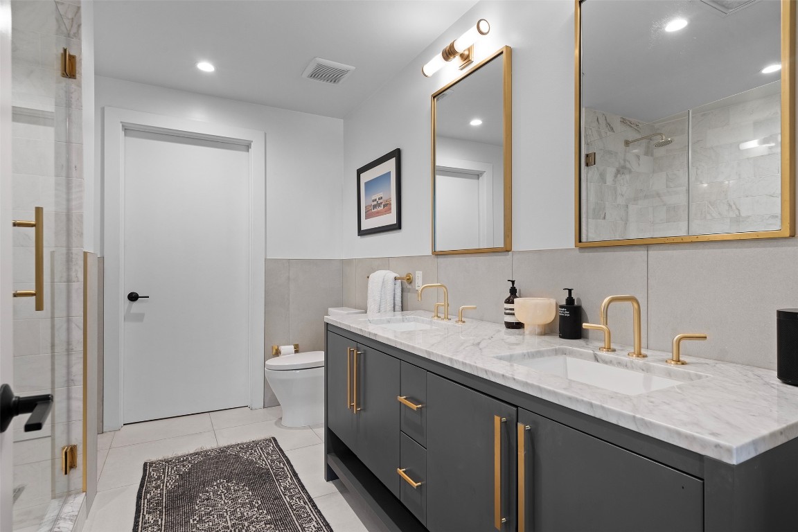 70 Rainey Street 1802 , Austin, TX, 78701 | 1066689 | Realty Texas LLC
