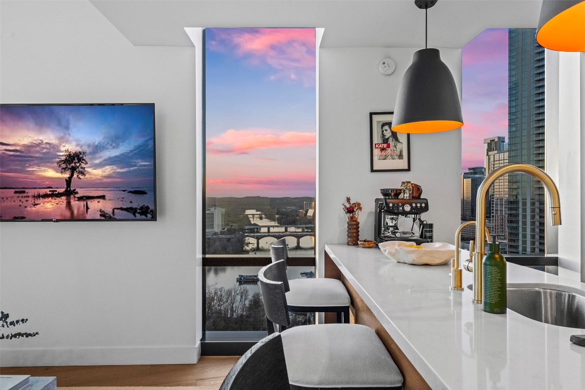70 Rainey Street 1802 , Austin, TX, 78701 | 1066689 | Realty Texas LLC
