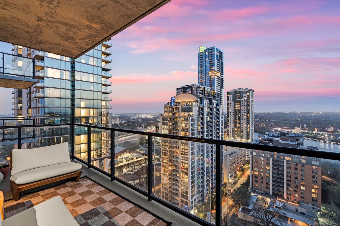 70 Rainey Street 1802 , Austin, TX, 78701 | 1066689 | Realty Texas LLC
