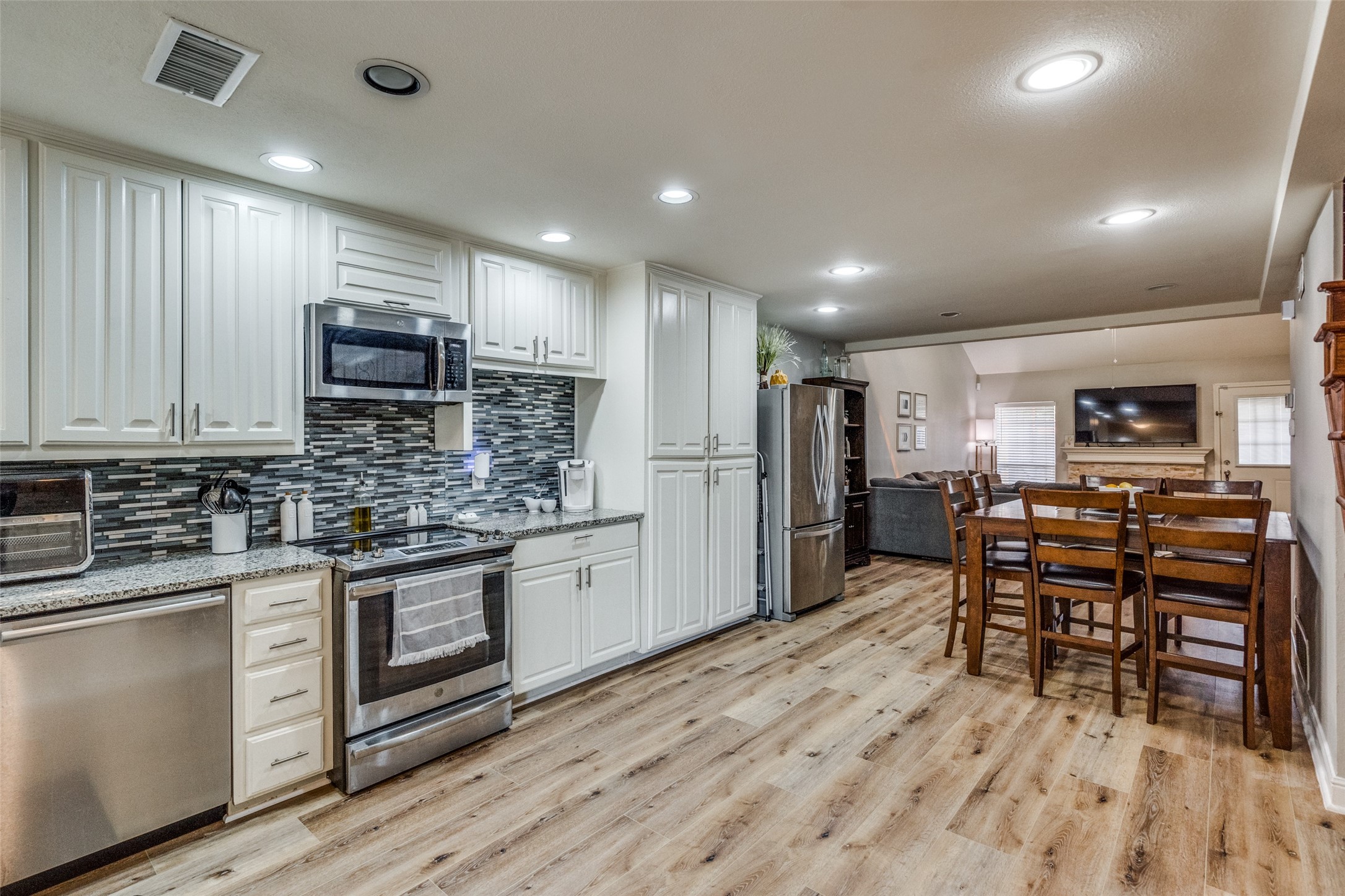 2909 Clear Springs Drive , Plano, TX, 75075 | 20904676 | Realty Texas LLC