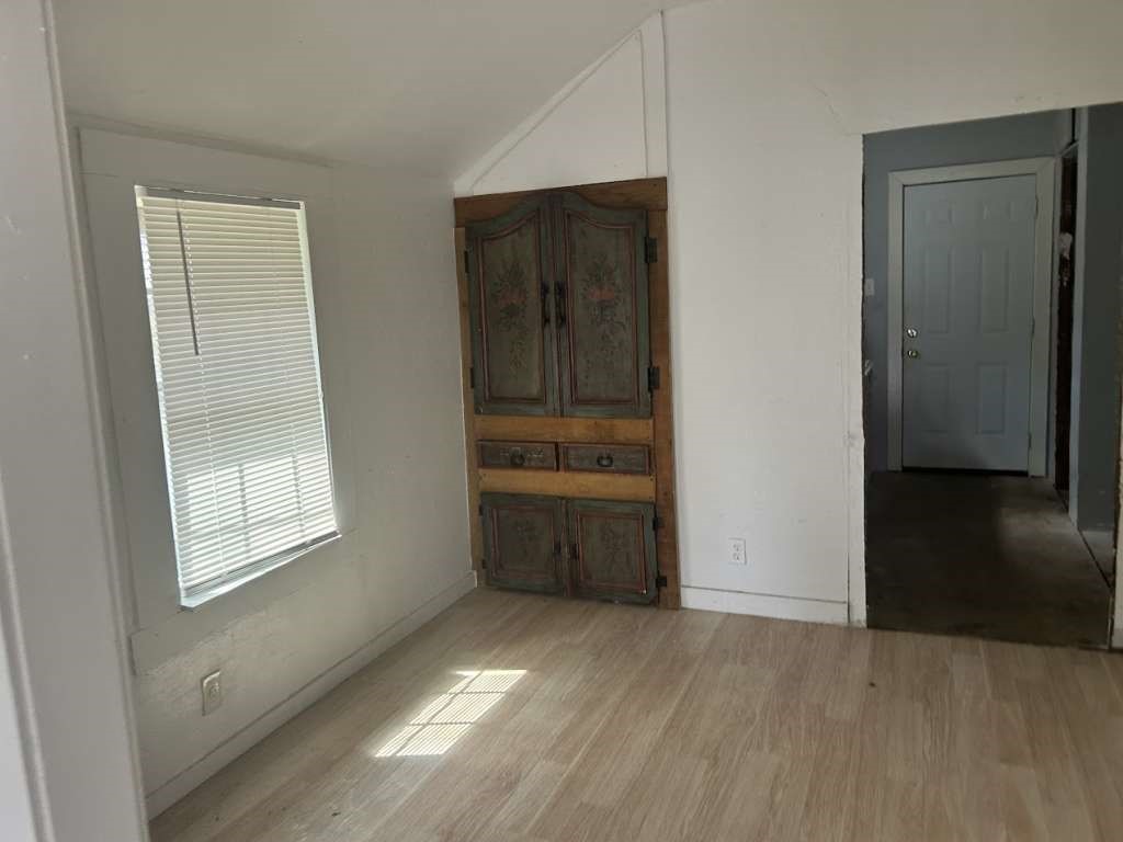 634 E Bernard Street , West Columbia, TX, 77486 | 97705330 | Realty Texas LLC