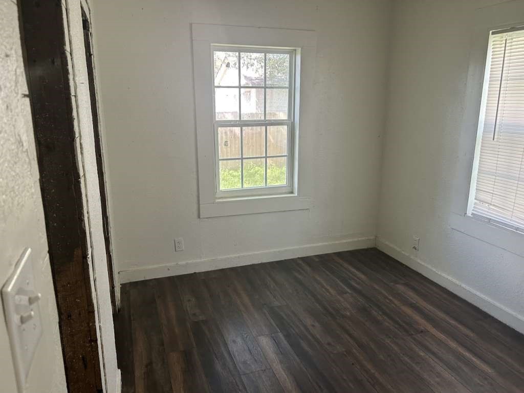 634 E Bernard Street , West Columbia, TX, 77486 | 97705330 | Realty Texas LLC