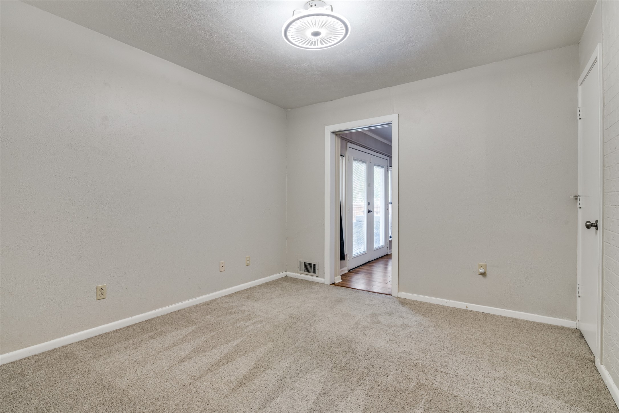 1601 Lexington Drive , Garland, TX, 75041 | 20912725 | Realty Texas LLC