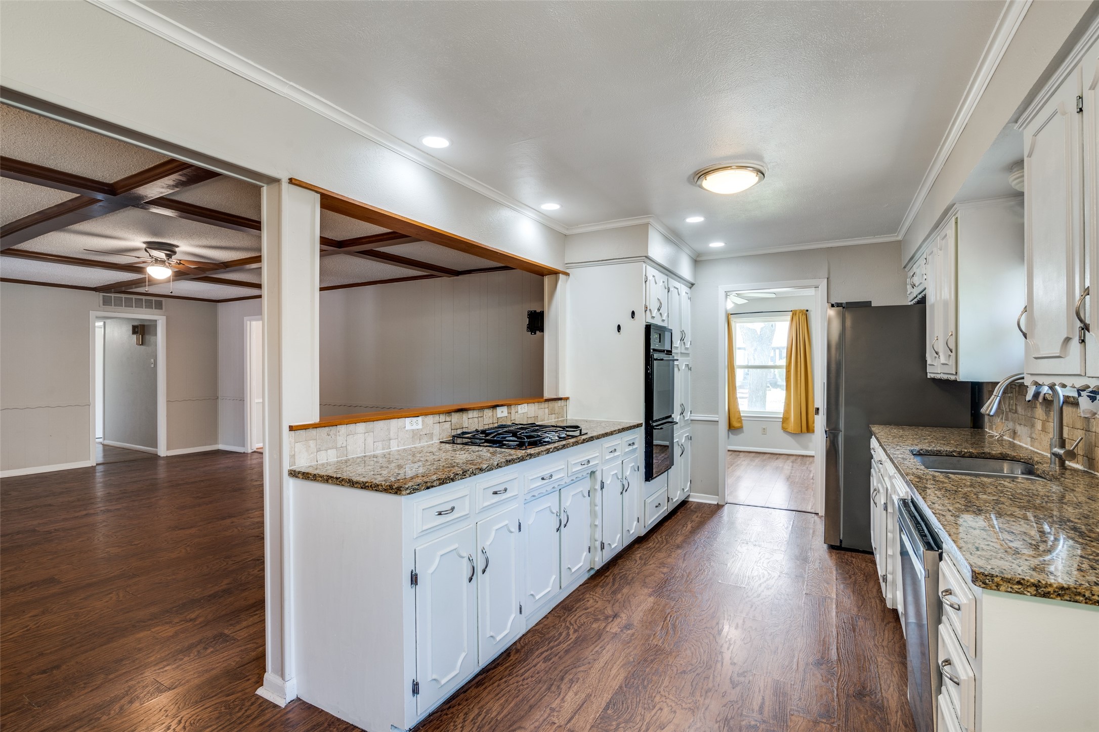 1601 Lexington Drive , Garland, TX, 75041 | 20912725 | Realty Texas LLC