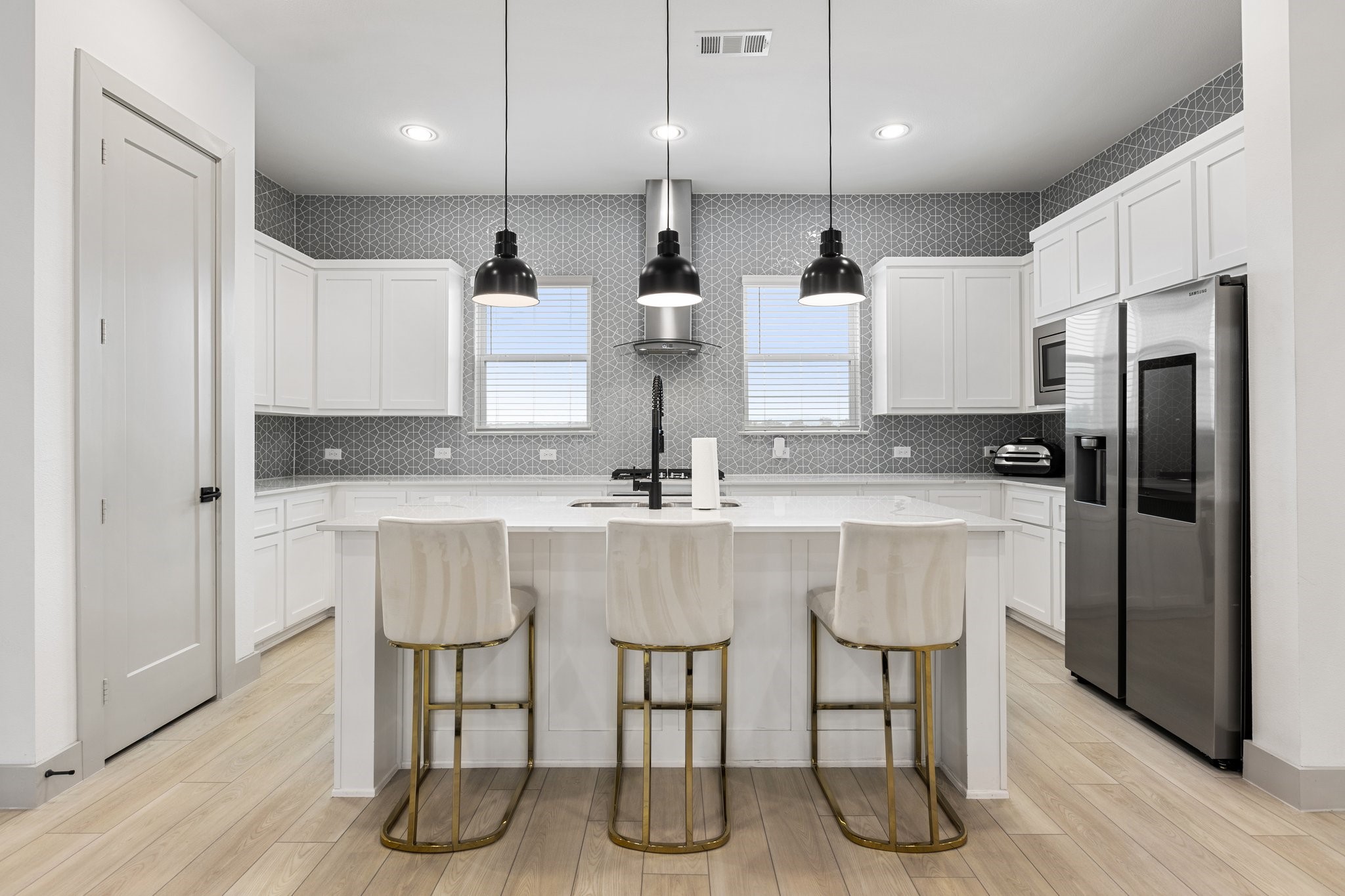 2635 Carmelita Street , Dallas, TX, 75212 | 20911411 | Realty Texas LLC