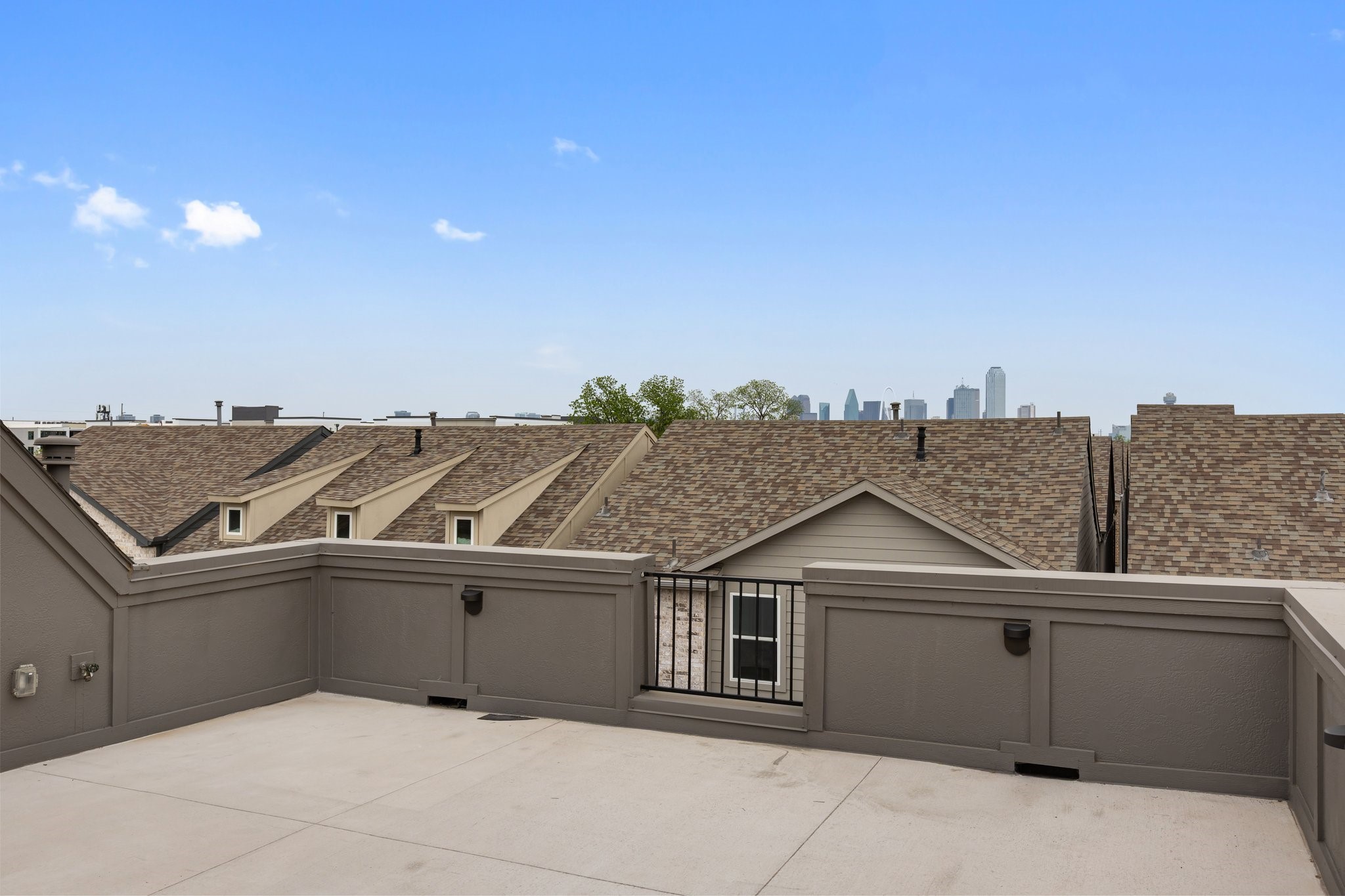 2635 Carmelita Street , Dallas, TX, 75212 | 20911411 | Realty Texas LLC