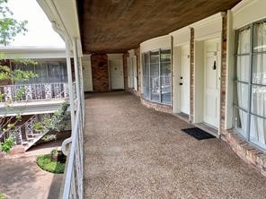 2727 Briarhurst Drive 28 , Houston, TX, 77057 | 19511033 | Realty Texas LLC