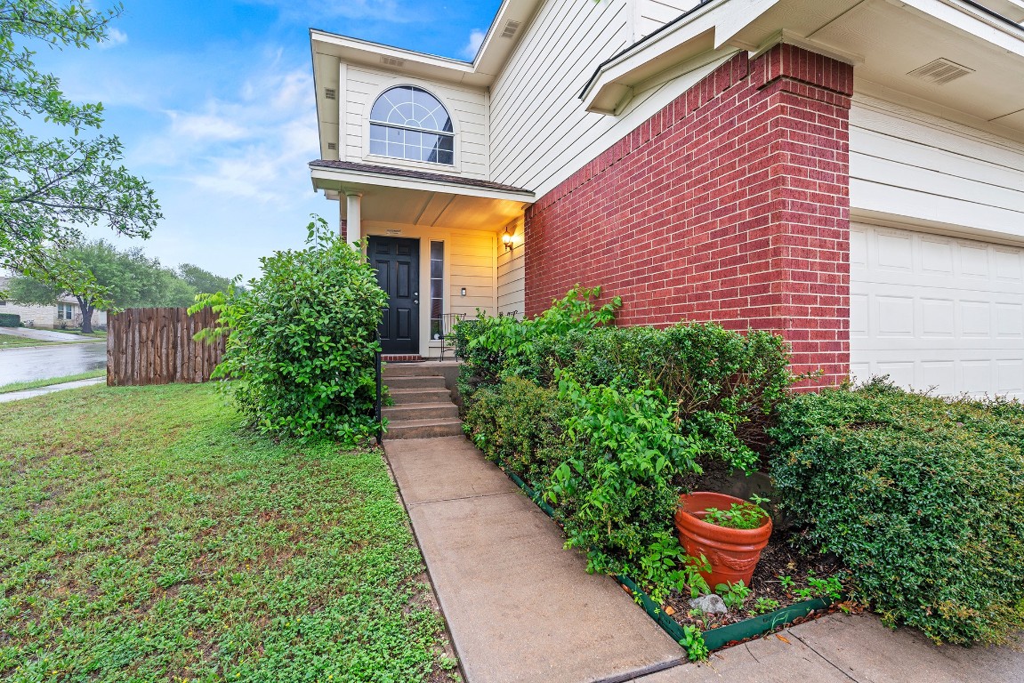 400 W Tudor House Road , Pflugerville, TX, 78660 | 6890260 | Realty Texas LLC