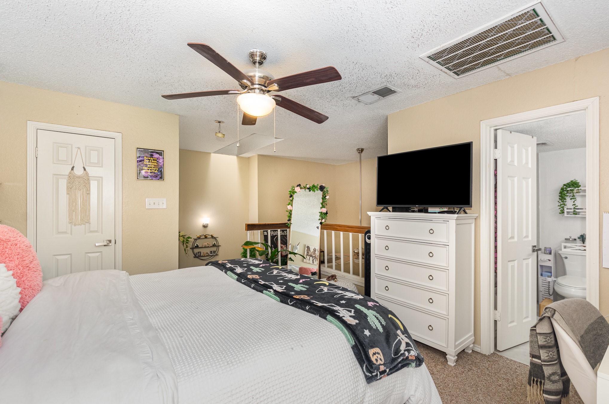 5200 Martel Avenue 35C , Dallas, TX, 75206 | 20914375 | Realty Texas LLC