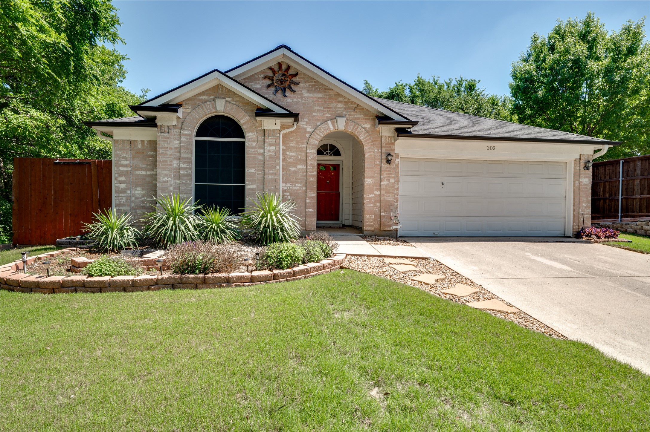 302 Georgian Oak Court , Lake Dallas, TX, 75065 | 20912643 | Realty Texas LLC