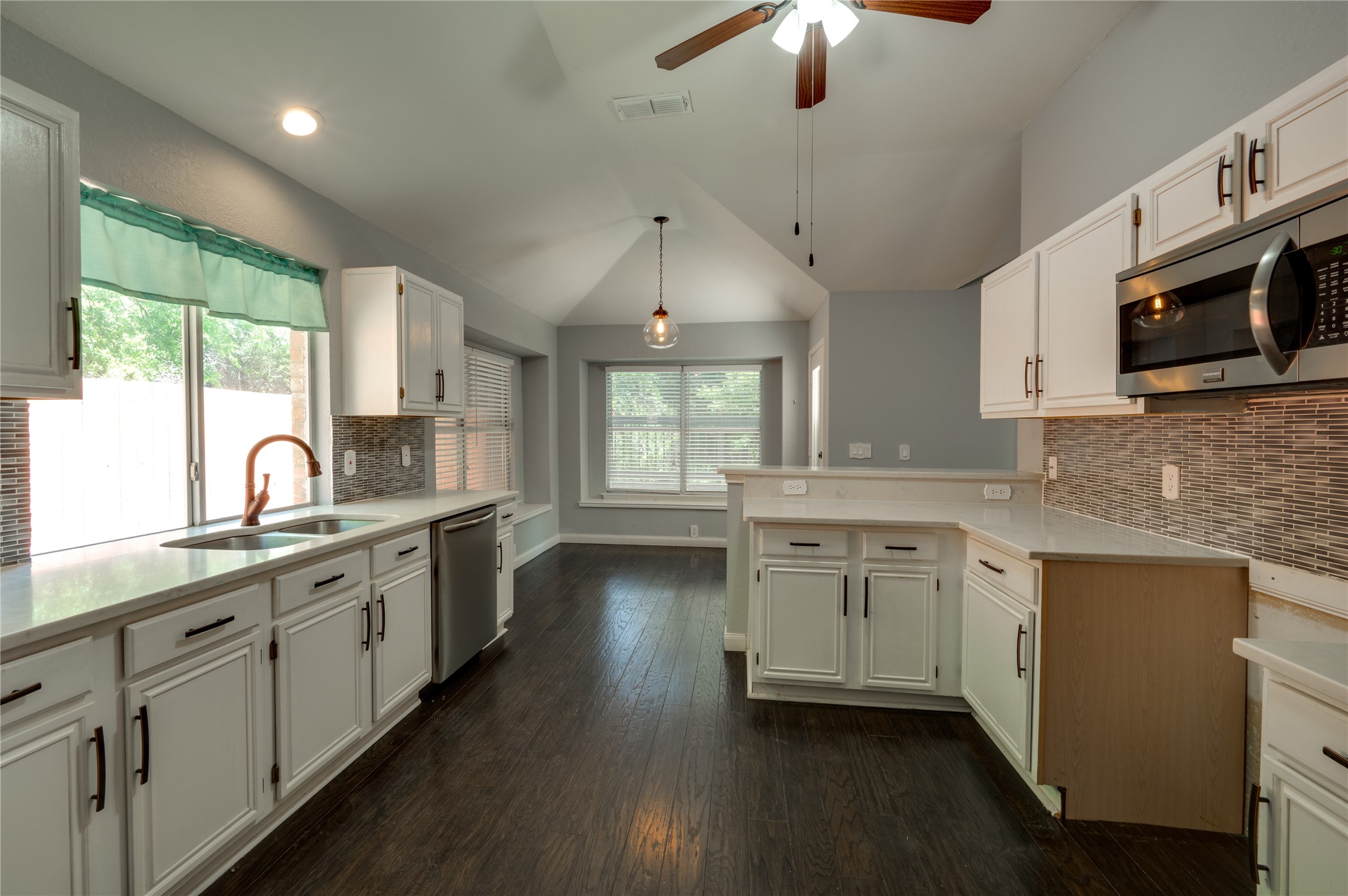 302 Georgian Oak Court , Lake Dallas, TX, 75065 | 20912643 | Realty Texas LLC