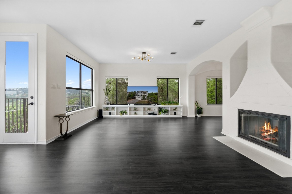 8117 Joy Road , Volente, TX, 78641 | 4060070 | Realty Texas LLC