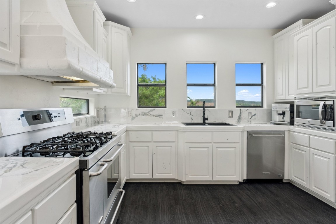8117 Joy Road , Volente, TX, 78641 | 4060070 | Realty Texas LLC