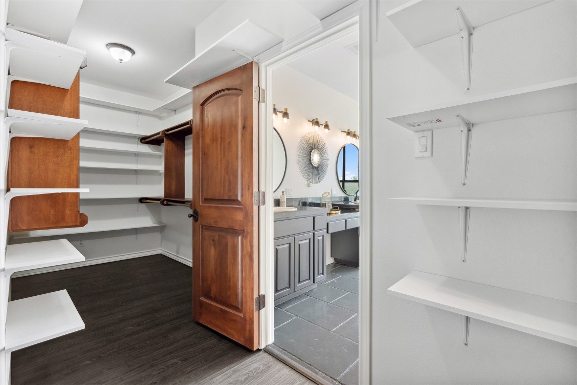 8117 Joy Road , Volente, TX, 78641 | 4060070 | Realty Texas LLC