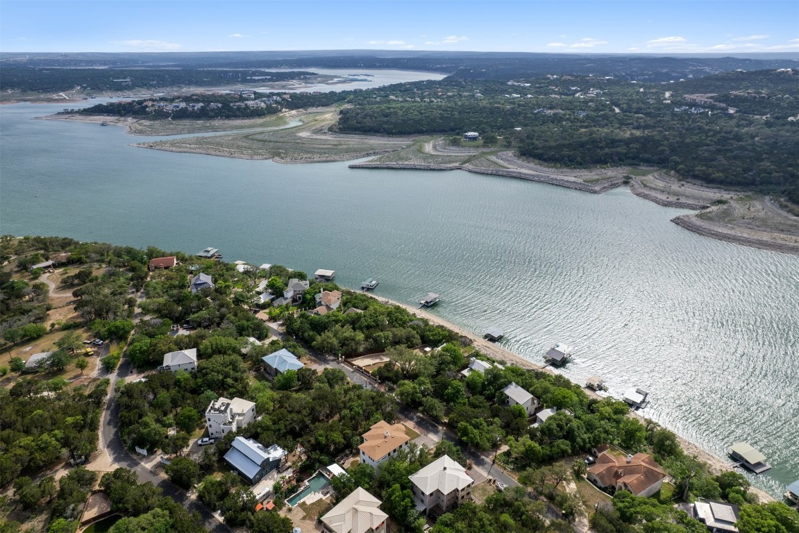 8117 Joy Road , Volente, TX, 78641 | 4060070 | Realty Texas LLC