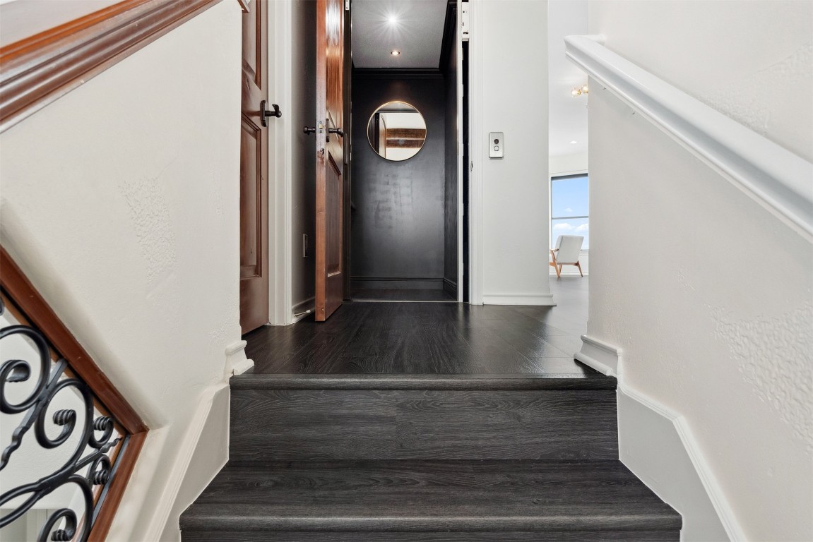 8117 Joy Road , Volente, TX, 78641 | 4060070 | Realty Texas LLC