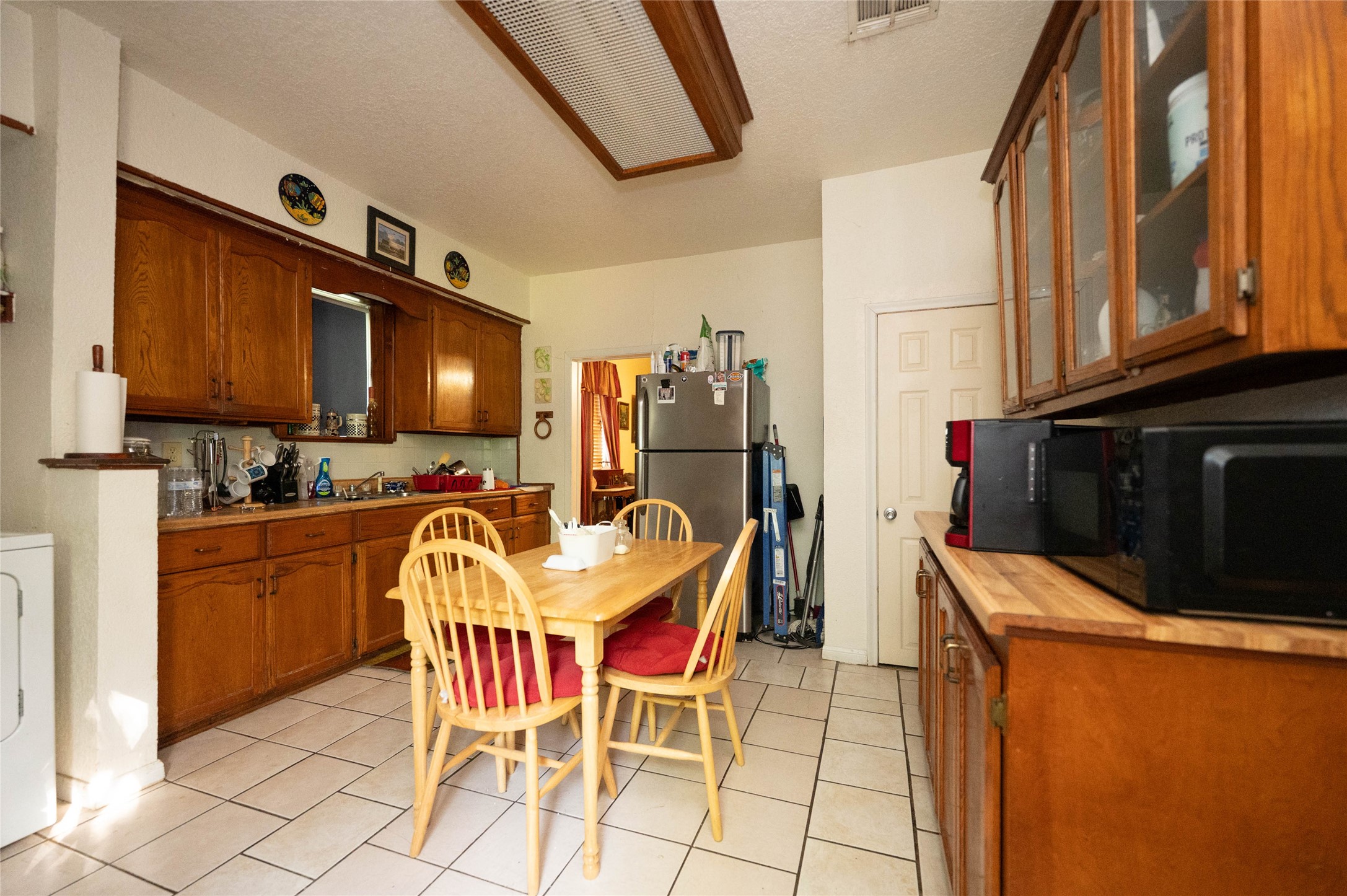 801 E Brown Street , Ennis, TX, 75119 | 20913407 | Realty Texas LLC