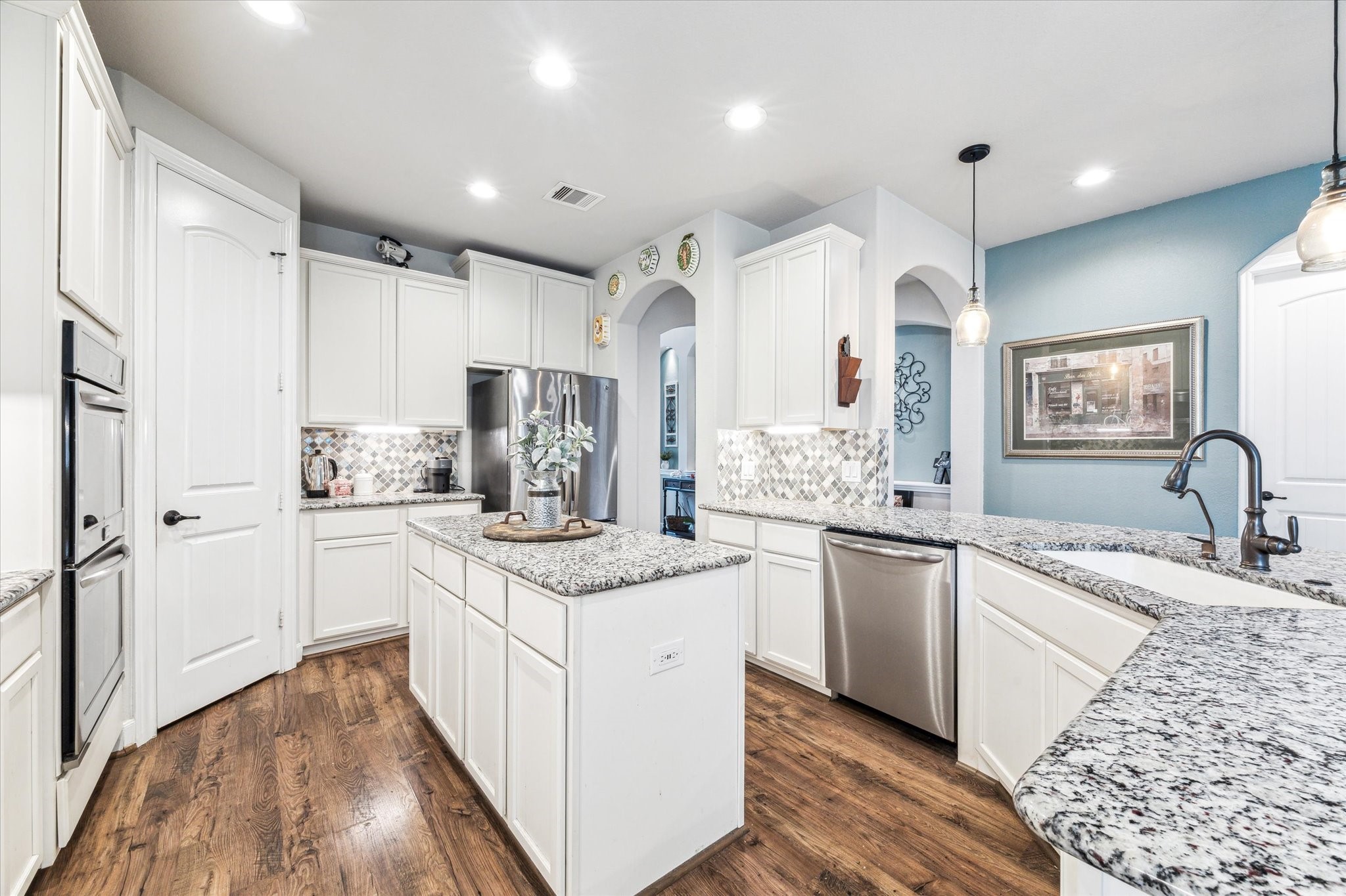 2807 Merlin Lane , Pearland, TX, 77581 | 21742581 | Realty Texas LLC