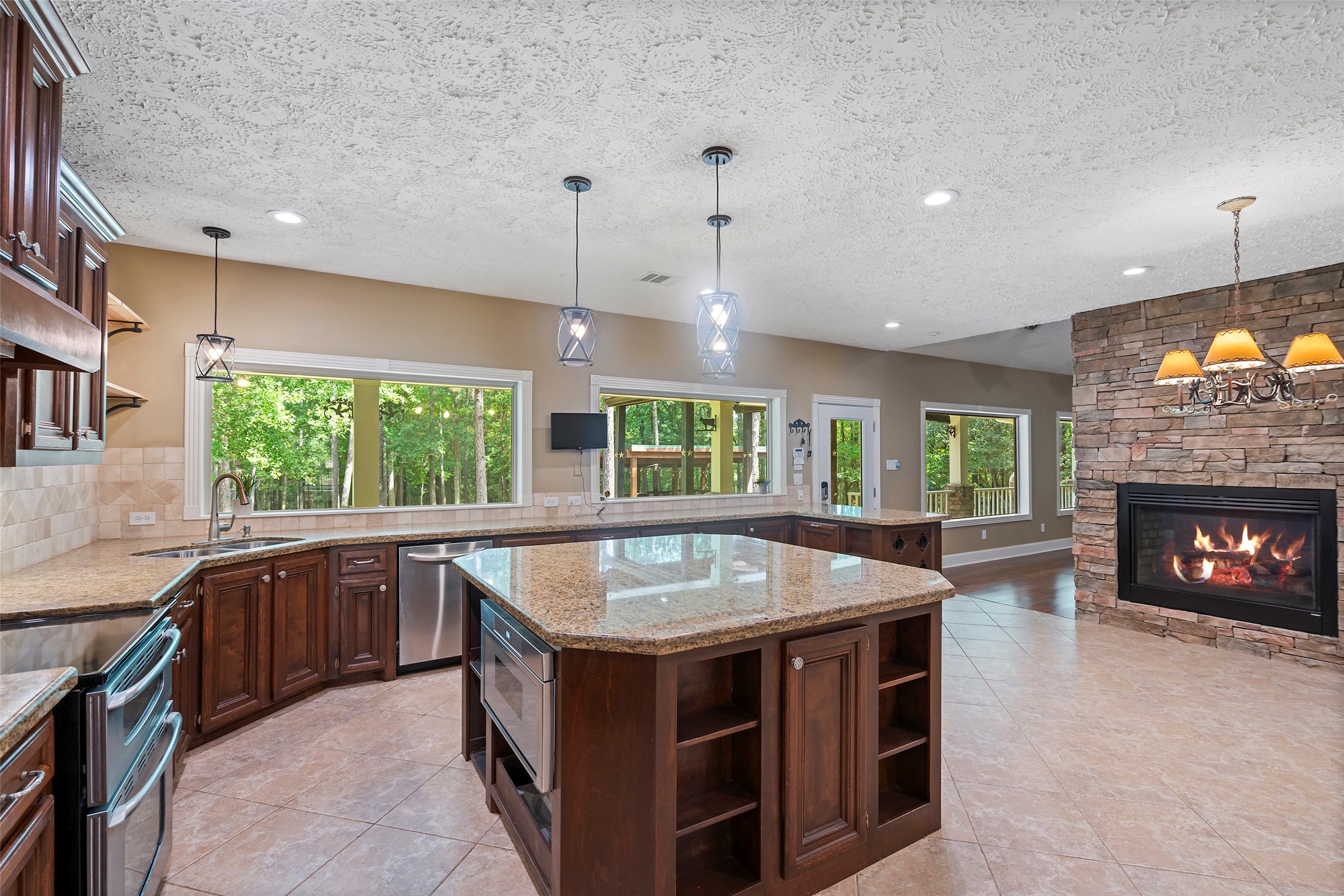 519 Dodge Oakhurst Road , Huntsville, TX, 77320 | 58555864 | Realty Texas LLC