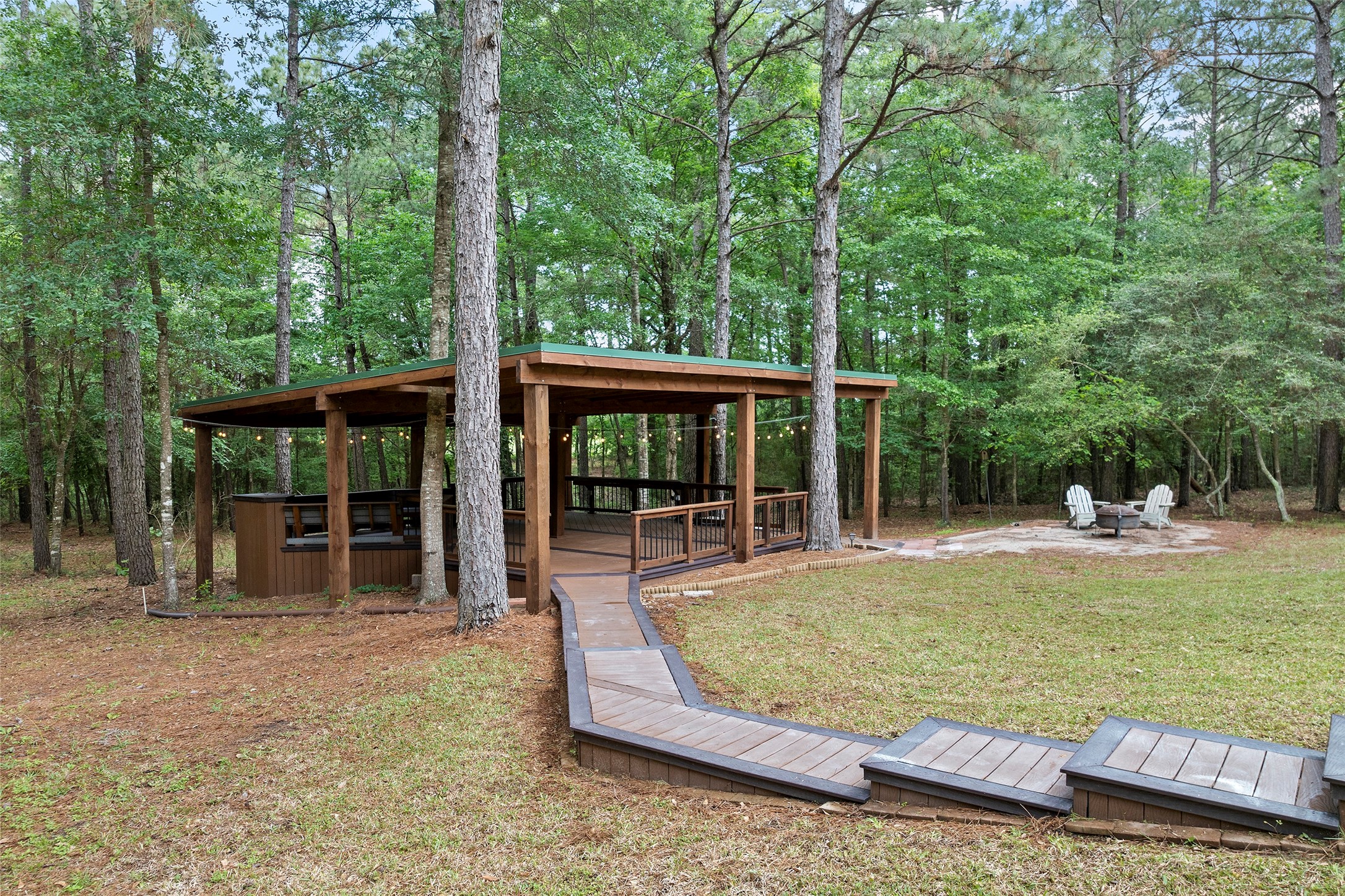 519 Dodge Oakhurst Road , Huntsville, TX, 77320 | 58555864 | Realty Texas LLC